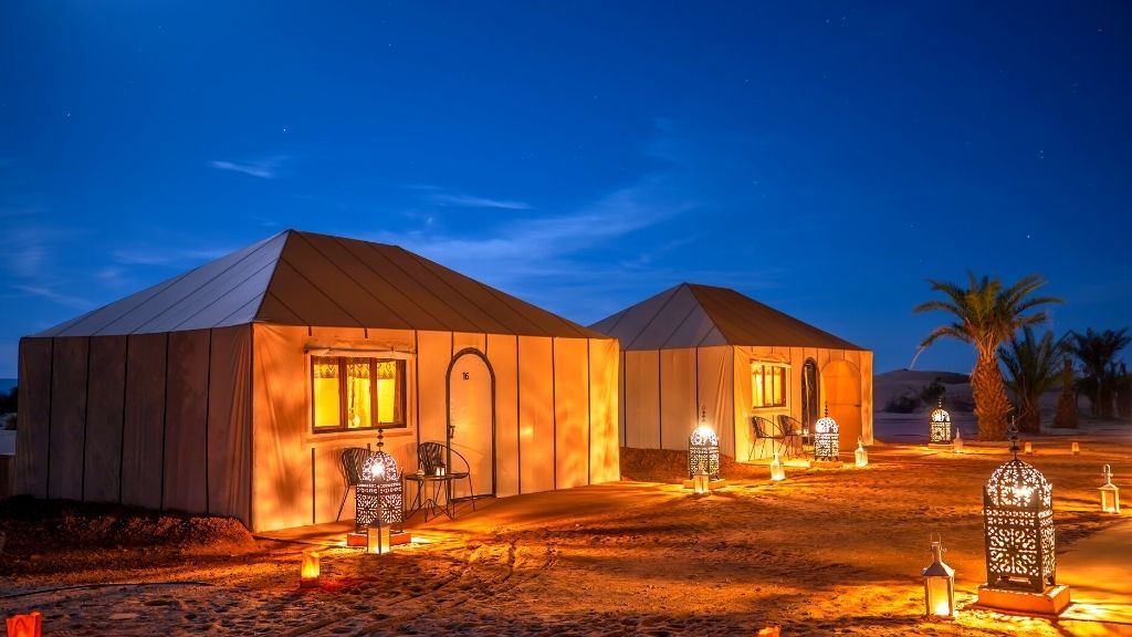 6 nejneobvyklejších hotelů světa: od podmořského pokoje po dům se žirafami